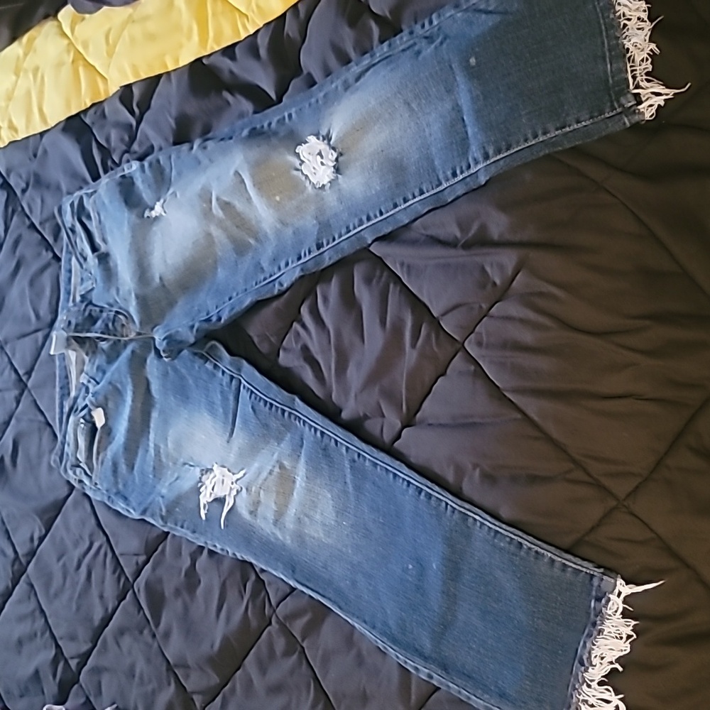 Time and Tru Cropped Jeans